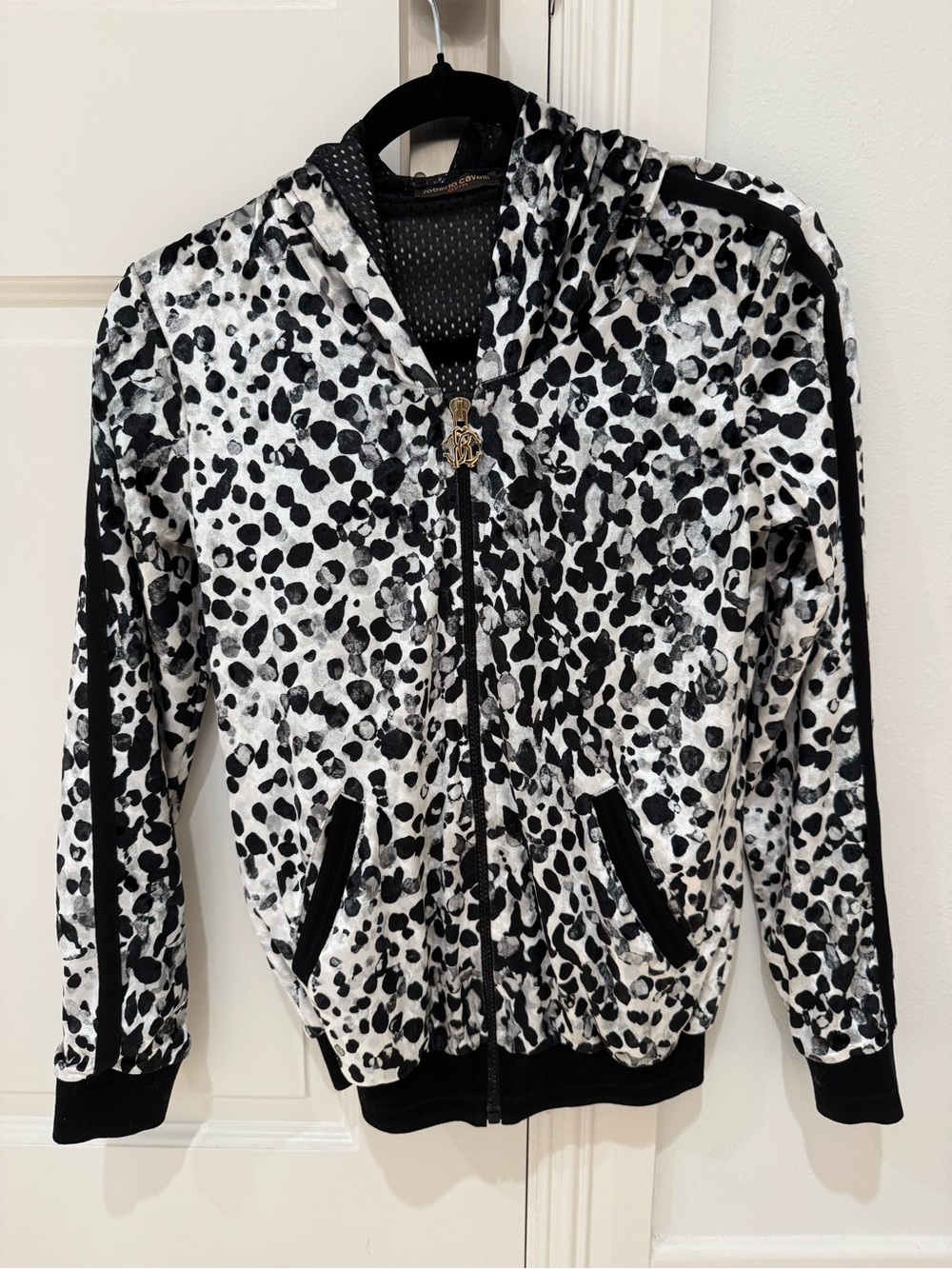 Roberto Cavalli Cheetah Print Velvet Zip-up Hoodie. XS.